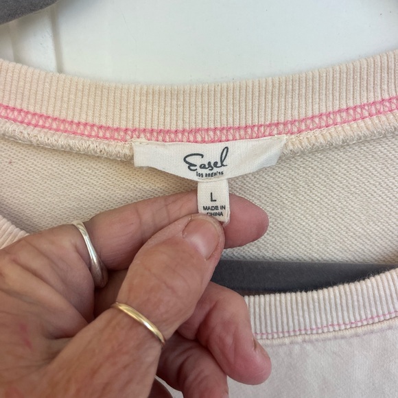 Easel Women’s Large LOVE Cream 100% Cotton Garment sweatshirt cute comfort - Picture 7 of 8